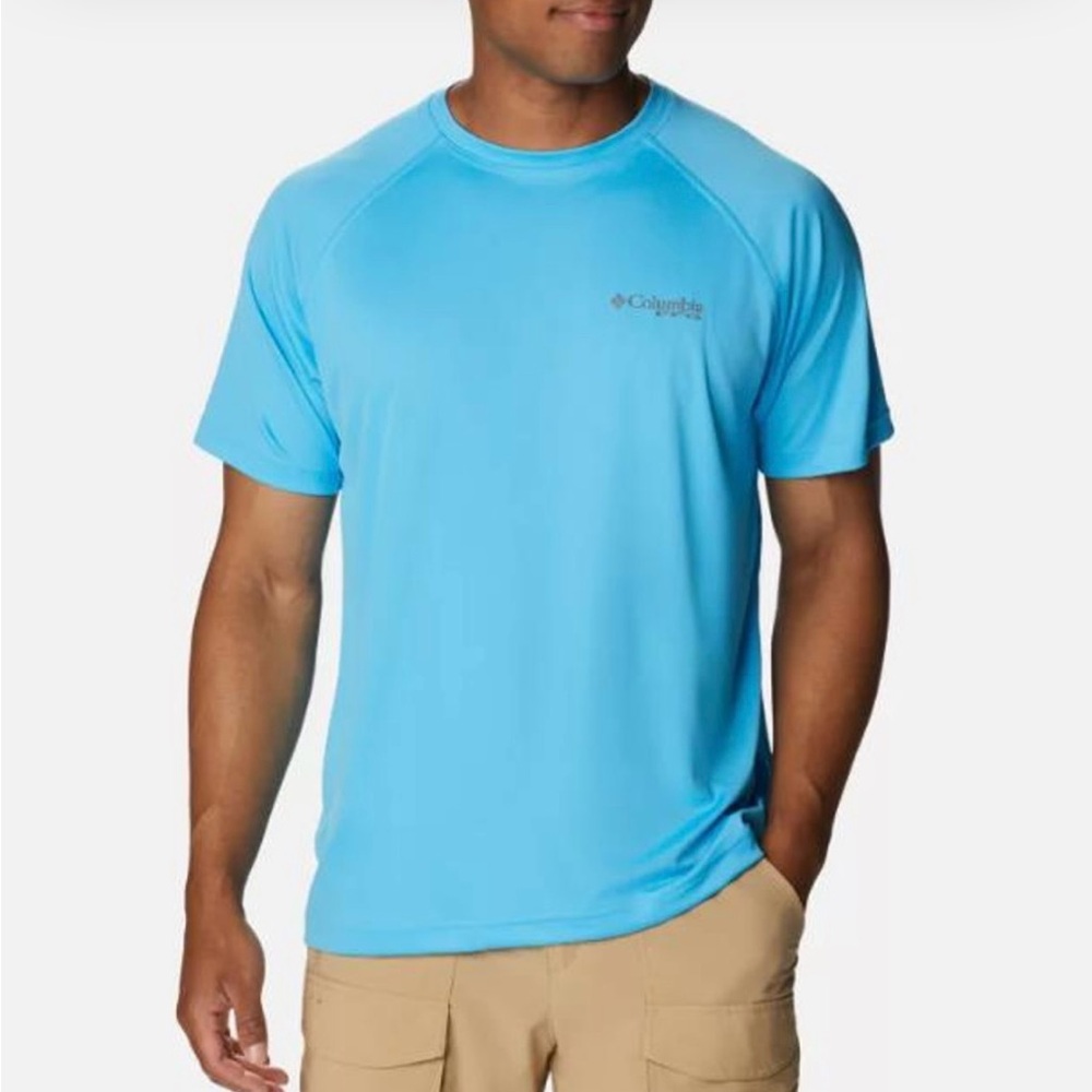 Set of Columbia Men's PFG shirt and PFG short set